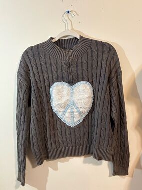 POL‎ sweater women’s small Cream Cable-Knit Heart Peace Sweater charcoal grey